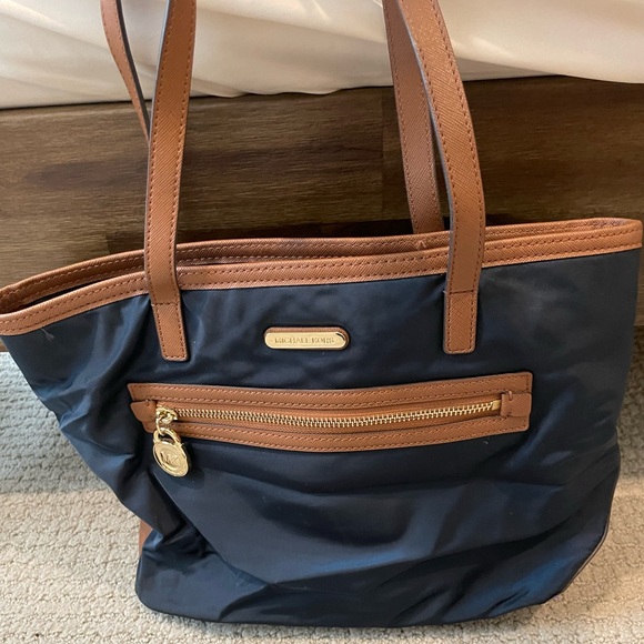 Michael Kors Handbags - Michael Kors Kempton Small Tote in Navy